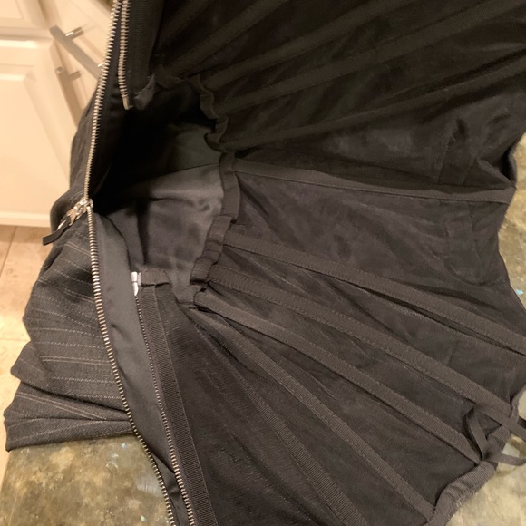 Dolce & Gabbana size 40 aka 4 strapless pinstripe dress built in bustier - Picture 14 of 16